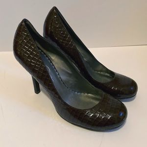 Jessica Simpson Brown Croc Heels